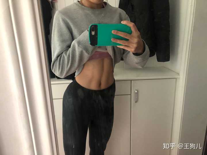 健身房里面的肌肉男都喜欢什么样的女生?