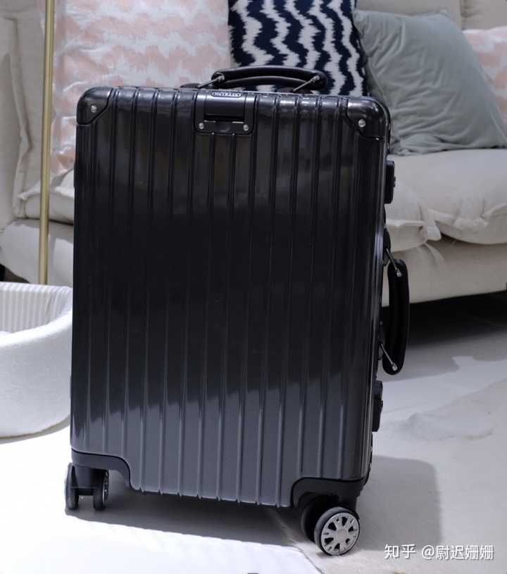 有什么20寸左右好用的行李箱?