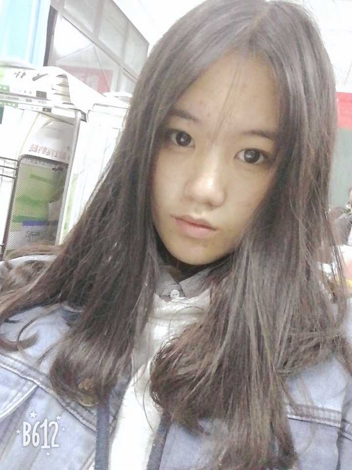 同一个人的照片多张,一个人的系列多张照片 你所见过的同一个人差距最大的两张照片,到底有多大?