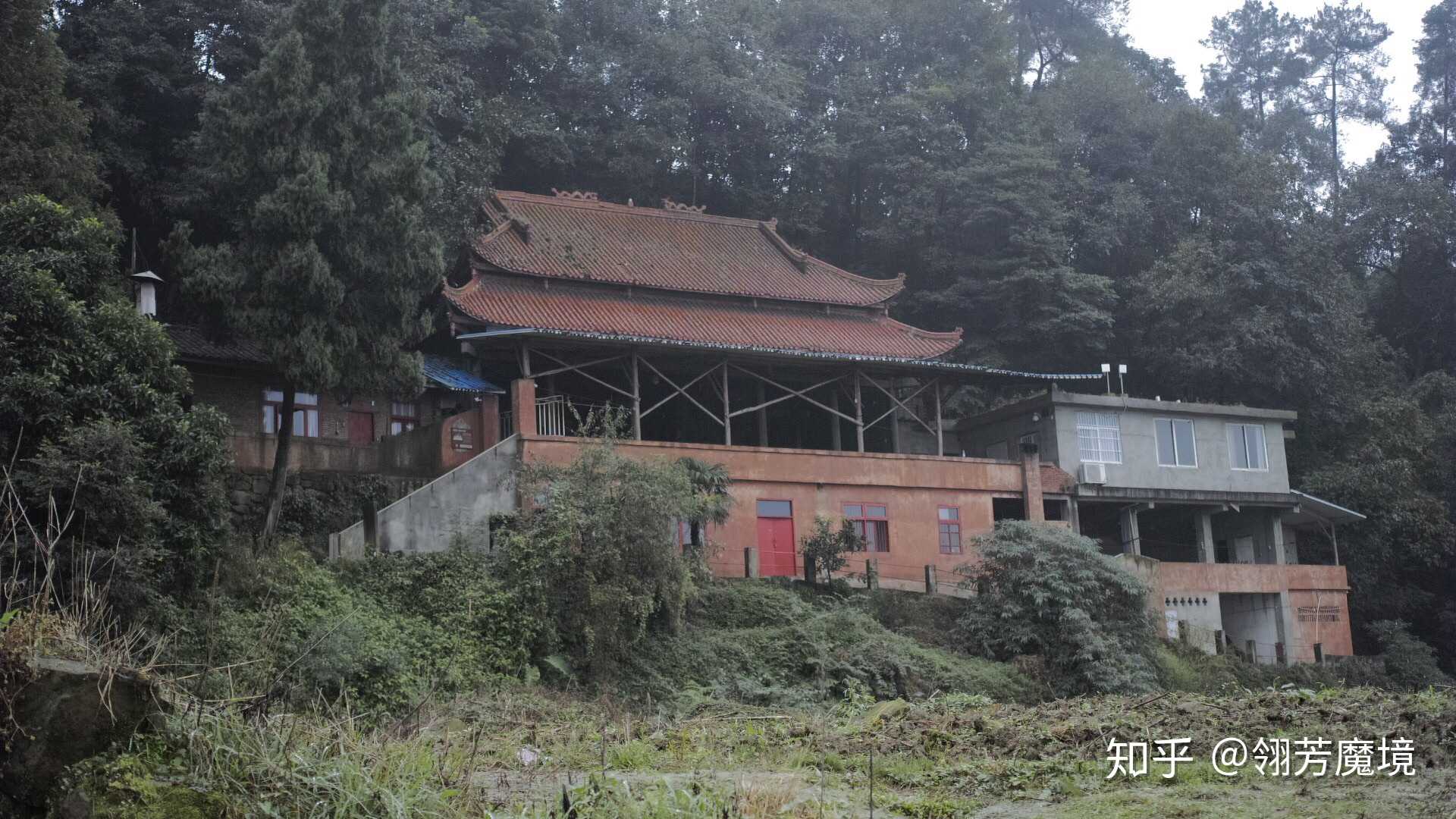 翎芳魔境[超话]# 成都蒲江鹤山镇蒲砚村重点文物保护单位《龙拖湾