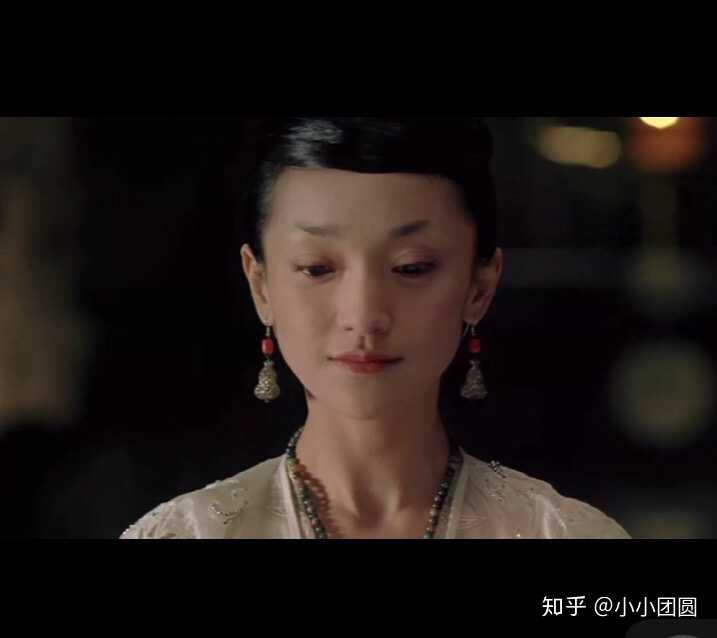 夜宴,悲情的青女,最后的忍泪苦笑让人心疼.