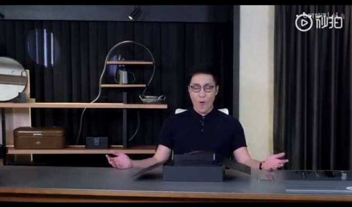 如何评价王自如自己对于三星 galaxy fold 折叠屏手机开箱评测的回应?