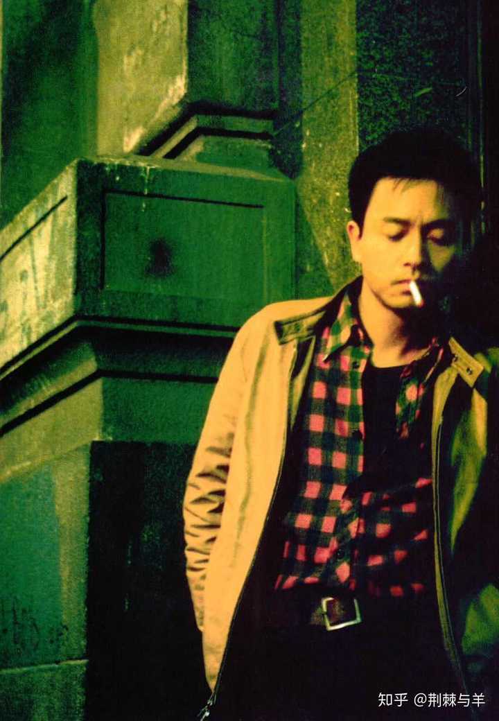 复古的港风穿搭该如何搭配?