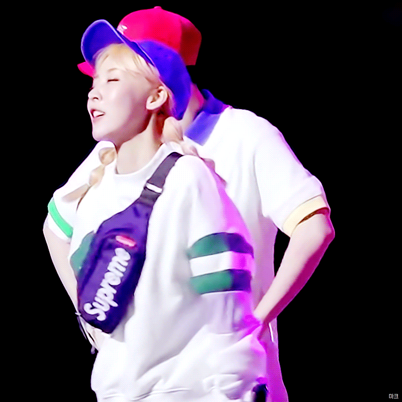 我是星星引入坑现在是团饭木偏星骑来着_(:з」∠)_所以星星的图最多