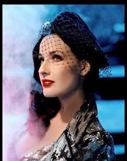 dita von teese, 逛了一圈没有她不服. 与曼森,魔鬼与天使的结合.