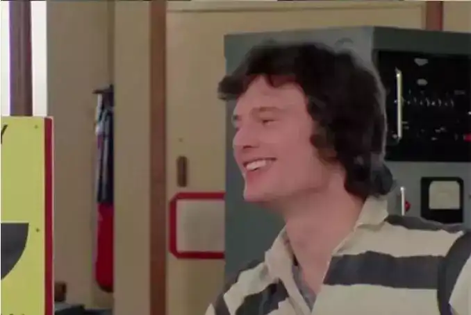 如何评价bbc纪录片 《63 up》/ 《人生七年9》?