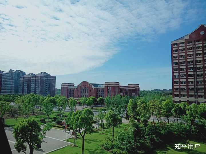 上海杉达学院和上海建桥大学哪个更好