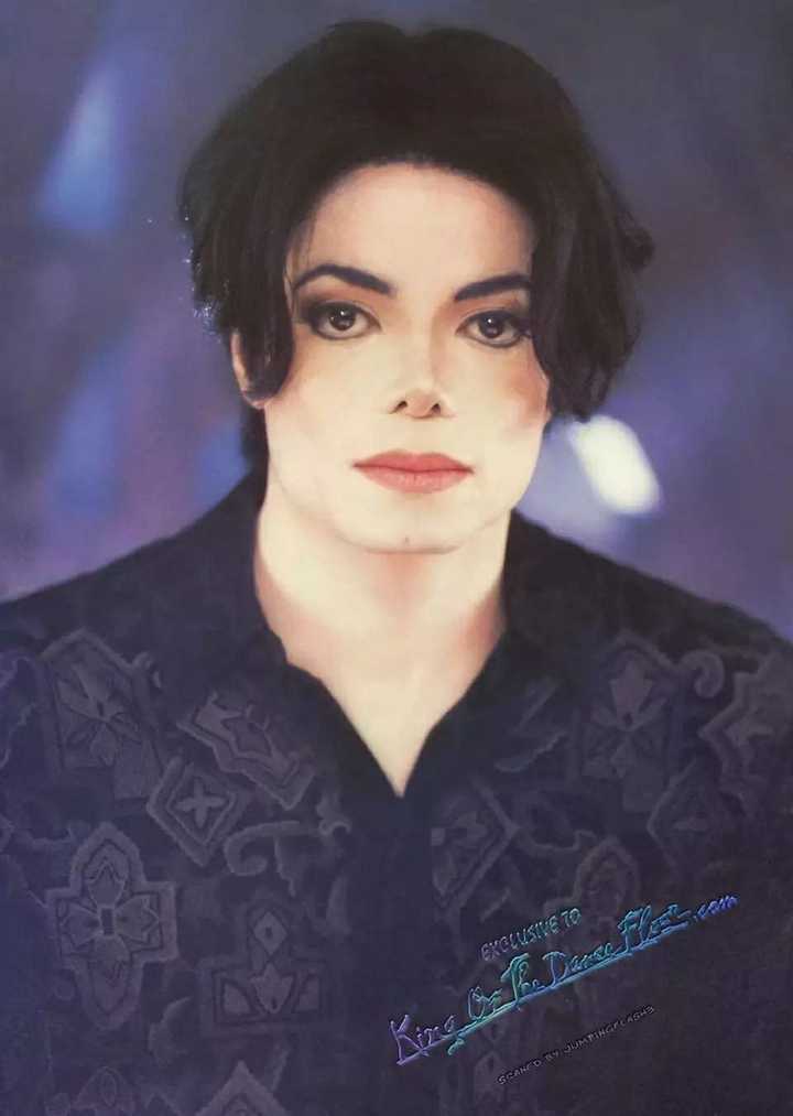 michaeljackson帅图,michaeljackson 觉得michaeljackson怎么样呢为什么总是有人对他褒贬不一并且是两个