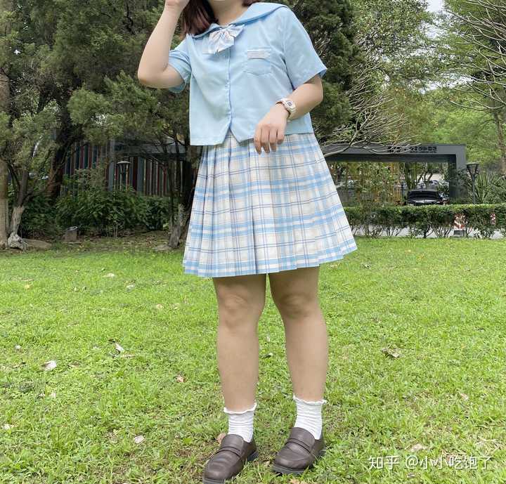 比较胖的女孩子可以穿jk制服吗?