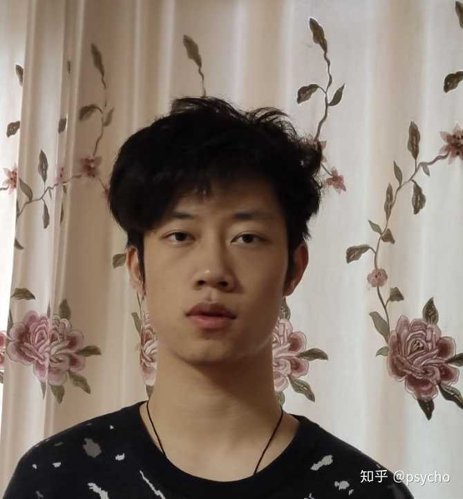 嘴唇厚的男生真的很丑吗?