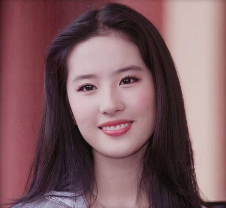 有没有刘亦菲的很少女的照片呀,适合当头像的?