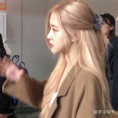 rosé朴彩英在black pink的地位怎么样?是否被大家低估了?