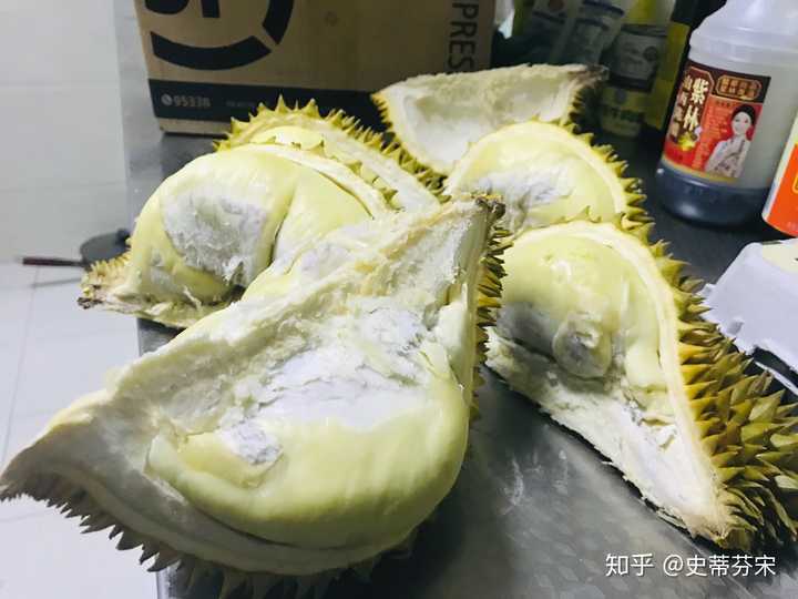 资深榴莲友,不靠谱,拼多多都是c级果,榴莲分a,b,c级果,自己感受一下