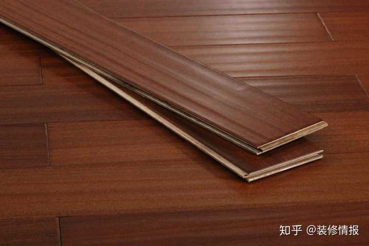 复合地板的选购 1.
