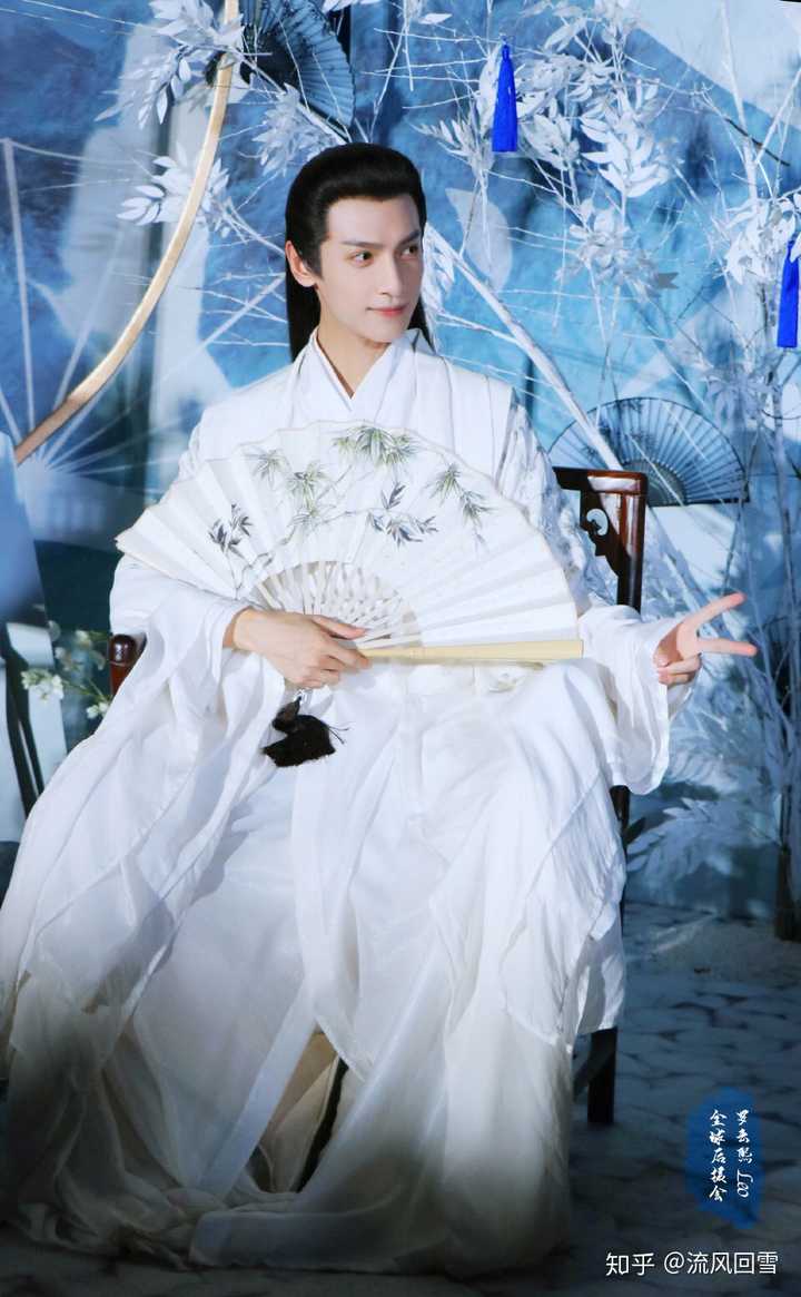 看到罗云熙演月上重火男主,为什么我会想要罗云熙一直