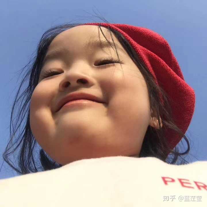 主要因为周围很多人说我们俩长的有点像 ,哈哈哈哈哈哈哈哈,开心.