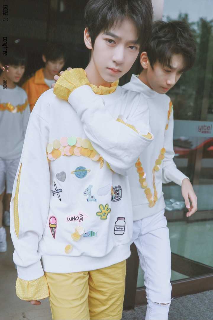 如何评价tf家族练习生贺峻霖?