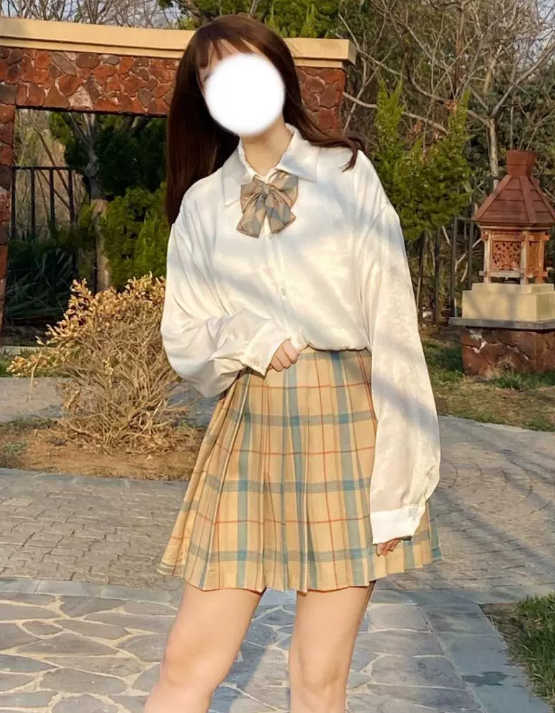 高中老师穿这种jk制服上课可以吗?想看看大家的看法,请友好讨论.