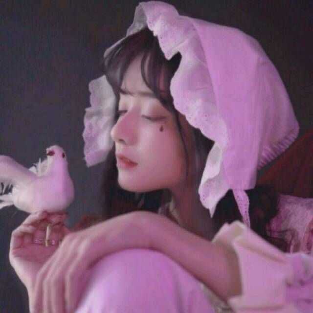 有哪些好看的女生照片适合做头像?