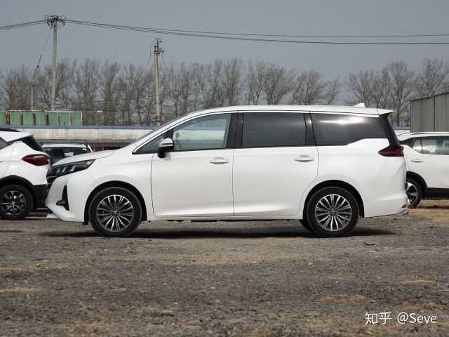 比亚迪宋max mpv6座跟7座的布局有什么区别啊?