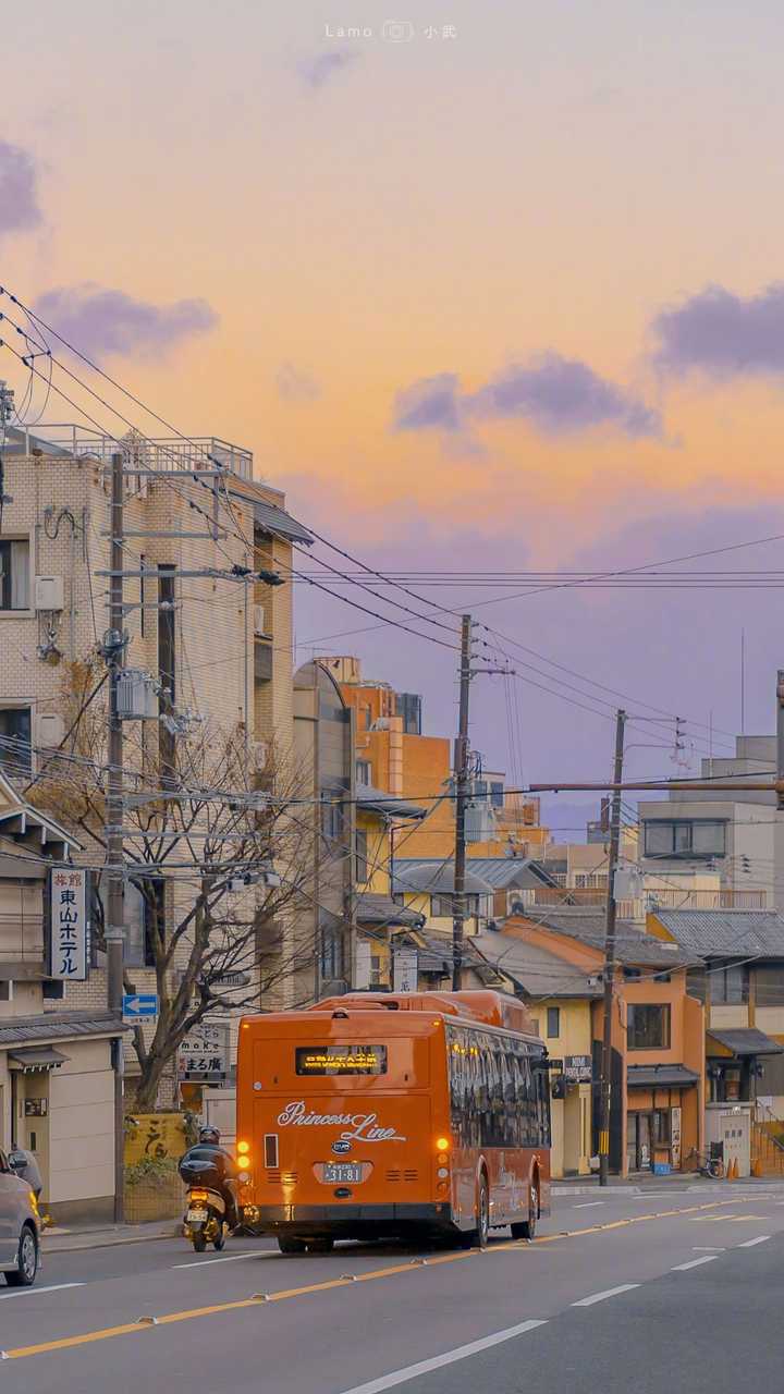 有哪些以日本的街道或者风景为背景的手机壁纸?