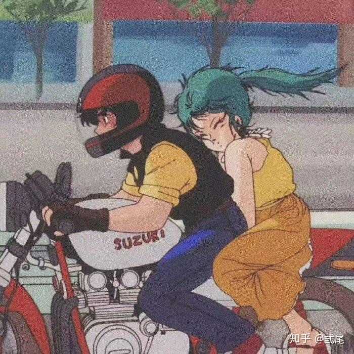 有没有骑摩托车或者带着头盔的动漫情侣头像?