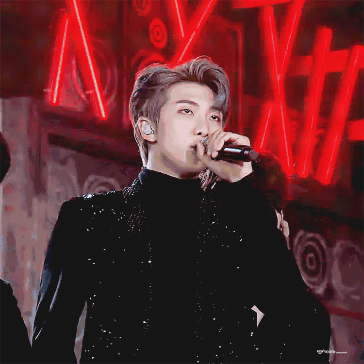 有没有金南俊的神图(这哥的不好找啊)?