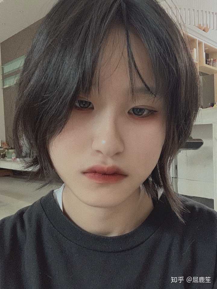 女生能剪哪些很有少年感的酷酷的短发?