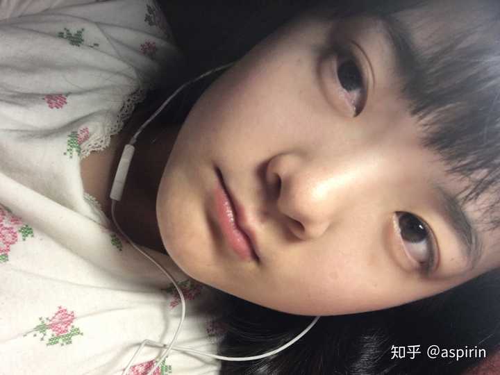 一觉睡醒之后单眼皮变双眼皮是一种怎样的体验?