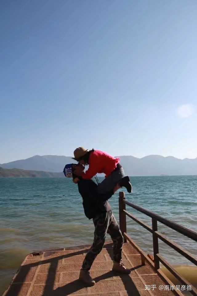 有个漂亮女朋友是种怎样的体验?