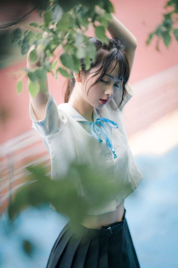 有没有你认为好看的全面屏小姐姐壁纸!