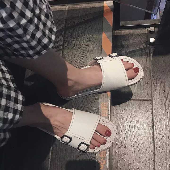 那些喜欢女人脚丫子的男的,是不是都是潜在的心理变态?