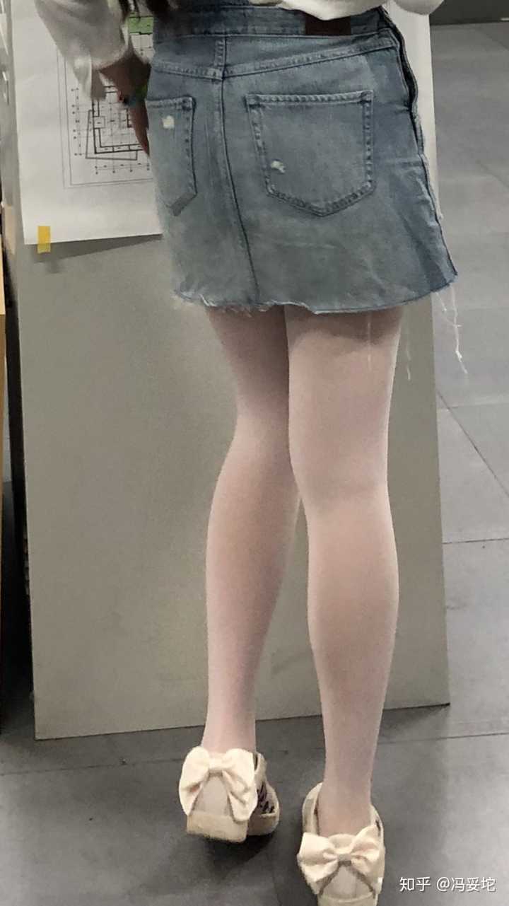 为什么很少有女生穿白丝?