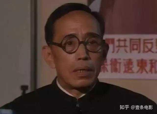 1988年的电视剧《末代皇帝》里,朱旭演的是末代皇帝溥仪.