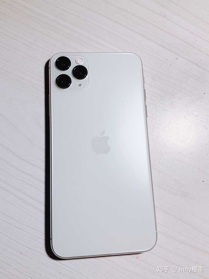 苹果十一promax,苹果十二pro 换iphone11pro好一点还是iphone11promax好一点?