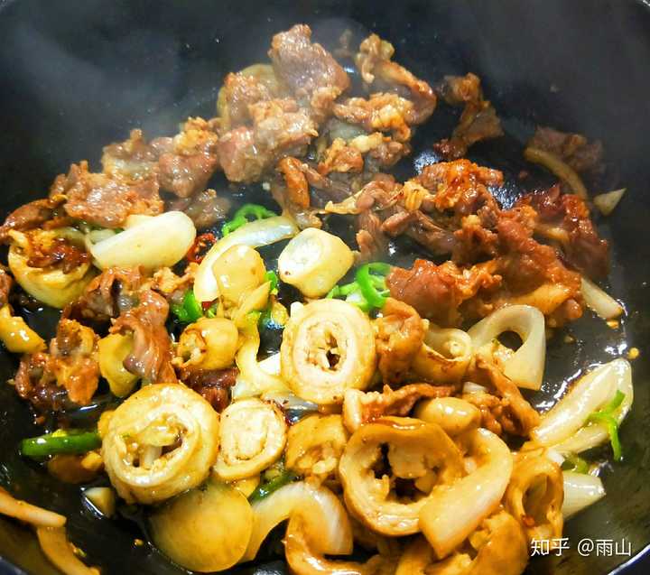 铁锅烤牛肉烤牛肠
