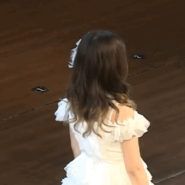 有哪些惊艳你的女子偶像动图(gif)?