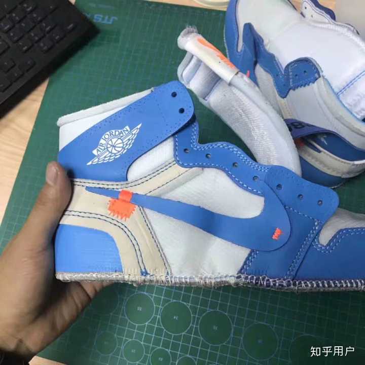 懂aj的大佬们,想给男友买双aj1 ,小闪电值得买吗?或更