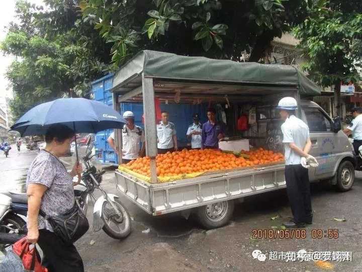 为什么路边摊的水果比超市或者水果店市场卖的便宜这么多商业逻辑是