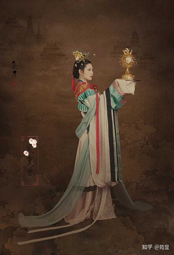 有些是延续壁画,古画这种低调沉稳的风格的 我认为的