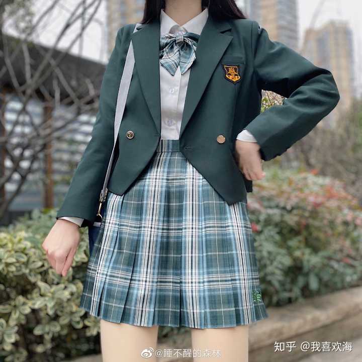 请问有没有好看的jk西服推荐?