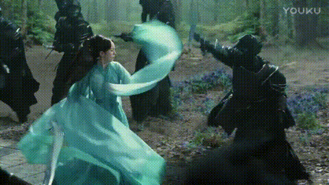 假设前提是杨幂白浅领先,你们认为刘亦菲可以超越杨幂扮演的白浅吗?