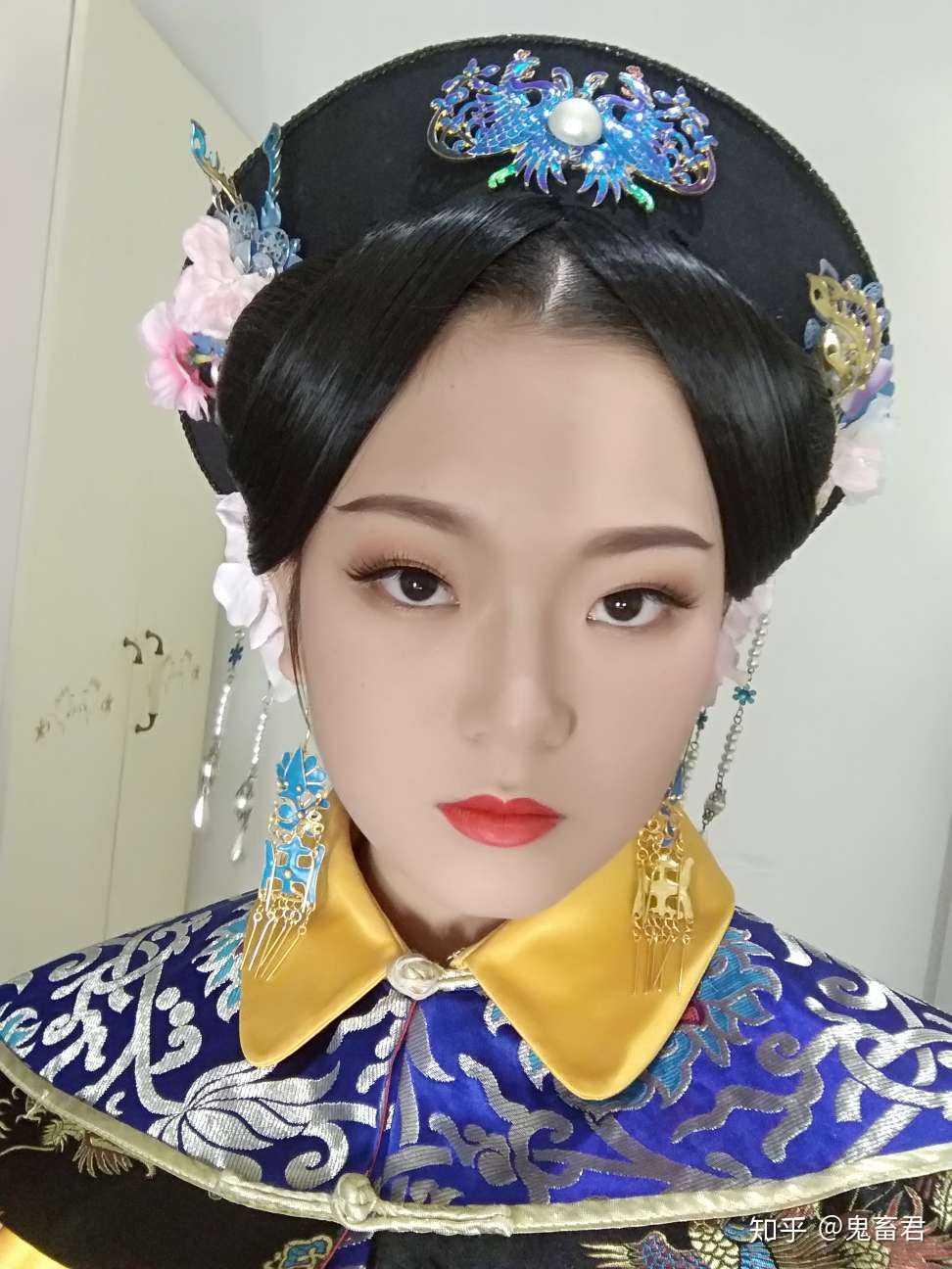 刚做的古装造型,化妆化的亲娘都不认识了(ω)hiahiahia