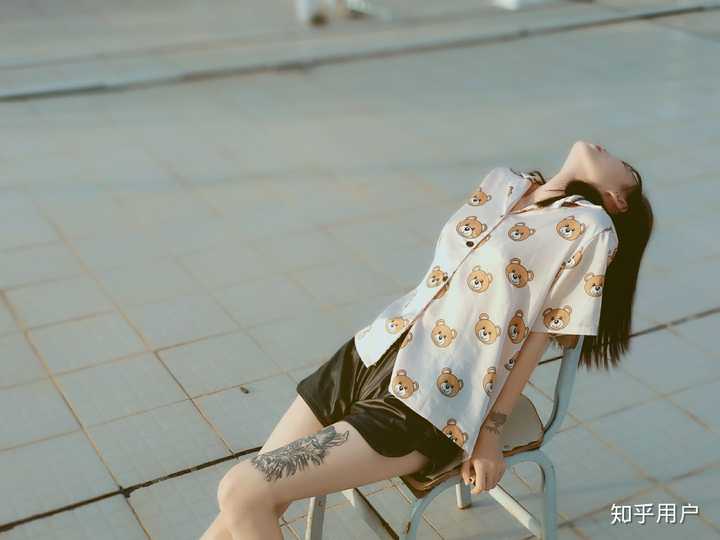 怎样看待我纹身抽烟喝酒说脏话但我是好女孩婊子都装清纯装害羞这句话