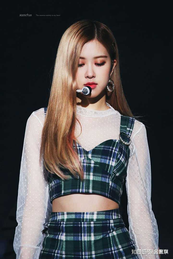 有没有blackpink罗婕ins的图啊,真的很吃她的颜啊?