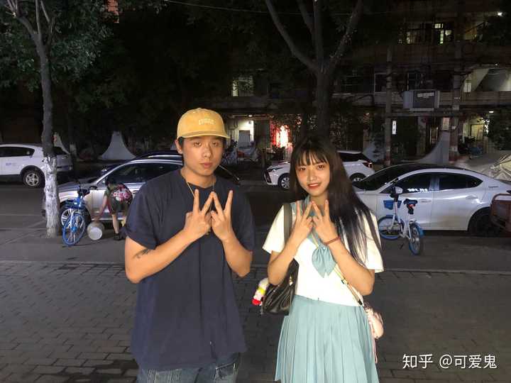 在街上遇到你喜欢的rapper怎么办?