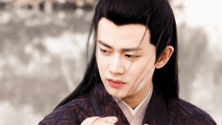 为什么有的演员古装扮相比较好看 比如 任嘉伦 这是为什么呢 ?