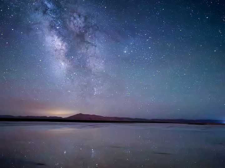 手机拍摄星空与平时随手拍还是有着很大区别的.