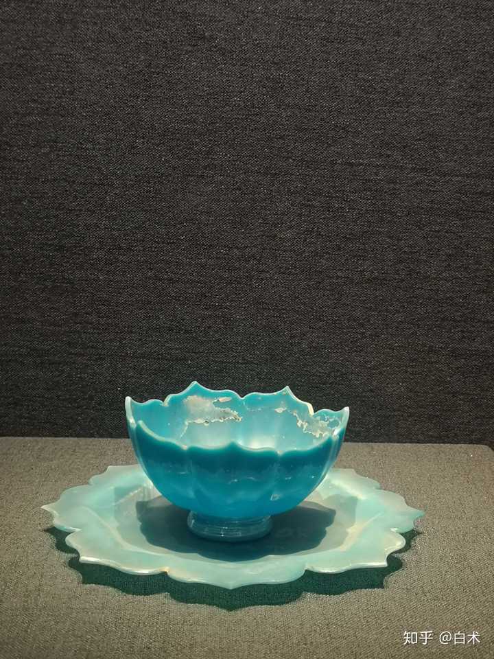 甘肃省博物馆 元代玻璃莲花托碗