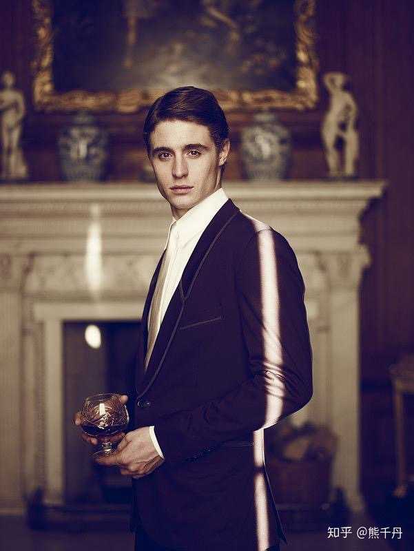 ②max irons 马克斯·艾恩斯,英剧《白王后》的主演